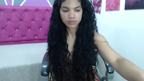 Ximena Ruiz  online show from 12/17/24, 01:05