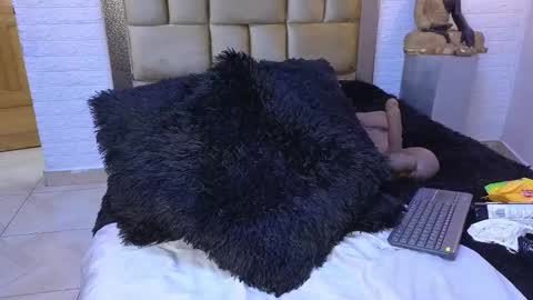 ximena online show from 02/10/25, 03:13