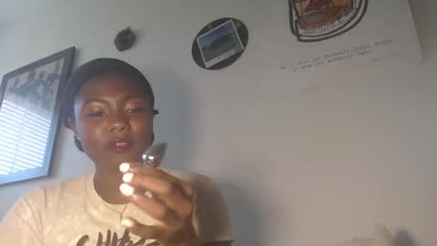 Snapshot of ximora212 chatting on 02/15/26, 08:05 Ximora online show from 02/15/26, 08:05