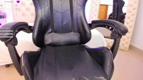 xiomara_cortes online show from 01/25/25, 10:28