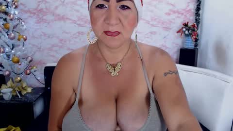 XIOMY   give LIKE on my page online show from 12/13/24, 12:39