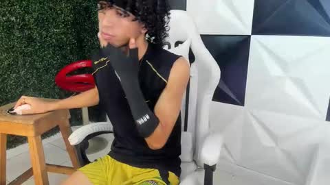 xion_ez online show from 12/19/25, 08:38