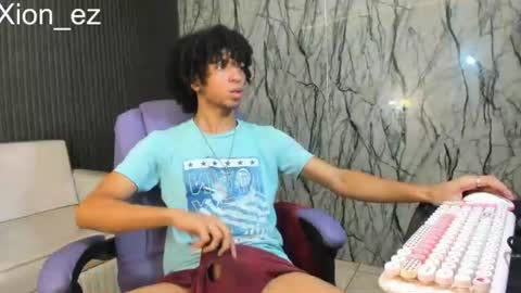 Snapshot of xion_ez chatting on 06/15/26, 04:31 xion_ez online show from 06/15/26, 04:31