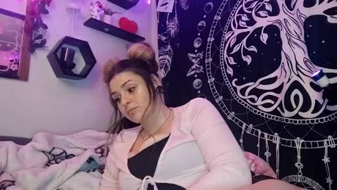 xkittymeowz online show from 05/12/26, 08:00