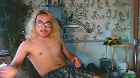 Snapshot of xkong36 chatting on 03/30/26, 01:28 Xkong36 online show from 03/30/26, 01:28