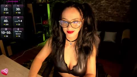 Lara online show from 03/01/25, 10:21