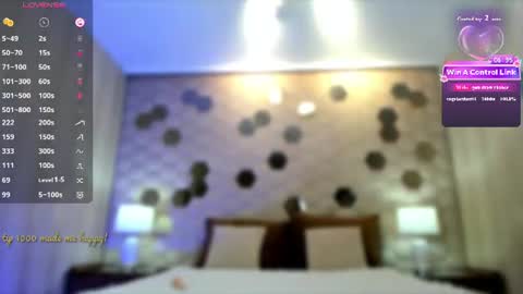Snapshot of xlindamilfx chatting on 07/16/26, 09:10 Linda online show from 07/16/26, 09:10