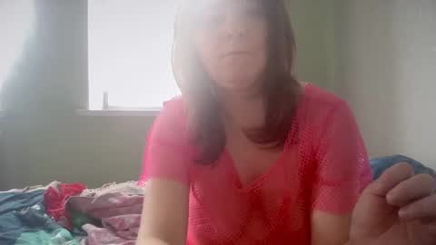 Luna online show from 05/01/26, 02:21