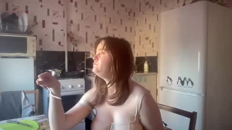 Luna online show from 05/02/26, 02:33