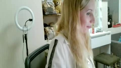 xMilagrosxs online show from 04/16/26, 08:53