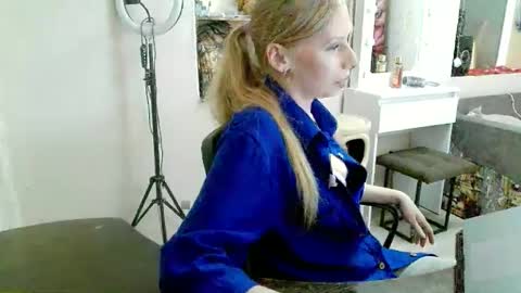 xMilagrosxs online show from 04/21/26, 12:00