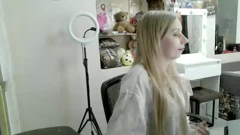 xMilagrosxs online show from 04/26/26, 10:35