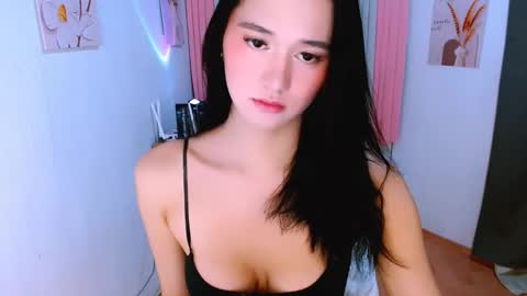 Snapshot of xmissalison chatting on 04/01/26, 10:29 xmissalison online show from 04/01/26, 10:29