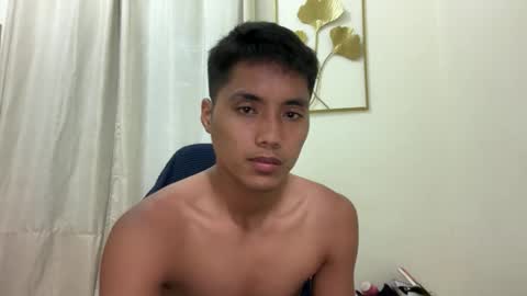 Snapshot of xmoreno_guy69 chatting on 04/05/26, 09:56 SECRET online show from 04/05/26, 09:56