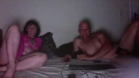 xnxxcoupleloveporn online show from 10/17/25, 09:45