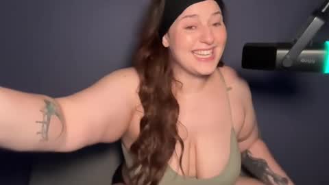 Snapshot of xo_bambi_xo chatting on 03/13/26, 01:12 Bambi online show from 03/13/26, 01:12