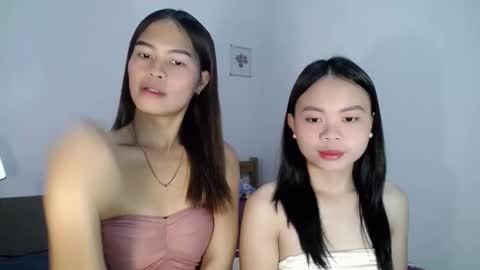 Snapshot of xo_worth_it chatting on 03/11/26, 04:35 nathalie online show from 03/11/26, 04:35