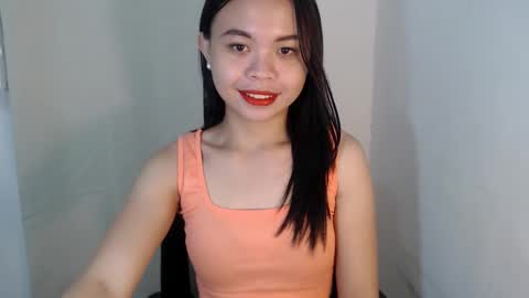 Snapshot of xo_worth_it chatting on 03/21/26, 01:54 nathalie online show from 03/21/26, 01:54