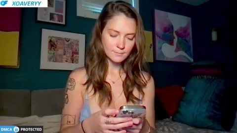 Snapshot of xoavery chatting on 06/17/26, 12:46 avery online show from 06/17/26, 12:46