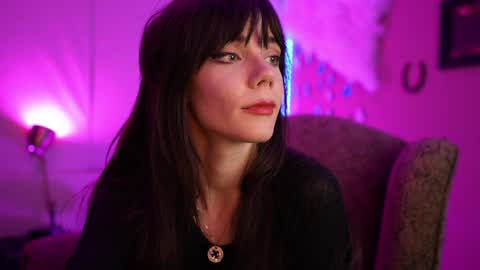 Bella Bondai online show from 01/15/25, 10:27