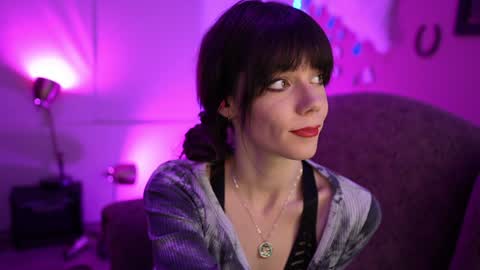 Bella Bondai online show from 01/16/25, 08:33