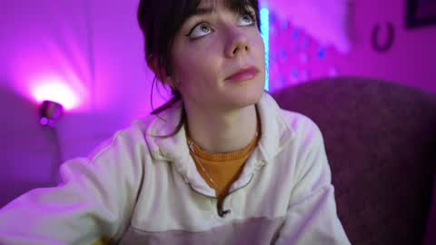 Bella Bondai online show from 01/21/25, 12:50