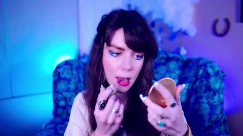 Bella Bondai online show from 10/07/25, 09:06