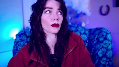 Bella Bondai online show from 10/17/25, 09:45