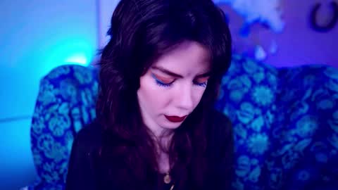 Bella Bondai online show from 10/20/25, 11:10