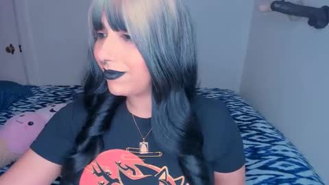 Rae  online show from 01/05/25, 06:46