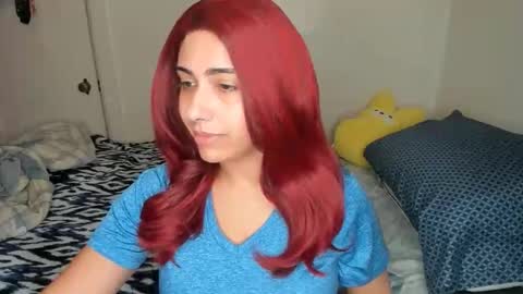 Snapshot of xocurvyrae chatting on 04/02/26, 05:16 Rae online show from 04/02/26, 05:16