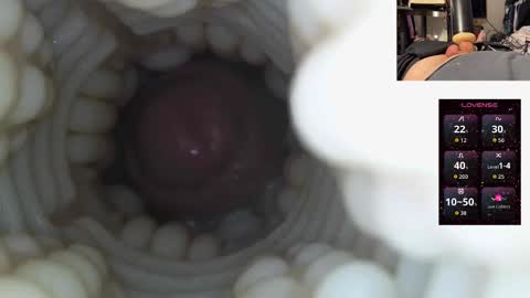 Snapshot of xoxowtf chatting on 12/15/25, 04:28 xoxowtf online show from 12/15/25, 04:28