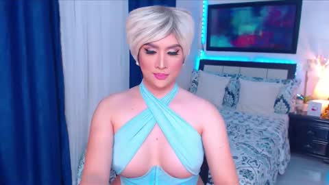 Snapshot of xplaymateamandax chatting on 01/10/26, 04:25 amanda online show from 01/10/26, 04:25