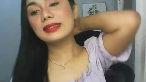 Snapshot of xqueen_beatricex chatting on 10/12/25, 09:58 Rodah online show from 10/12/25, 09:58