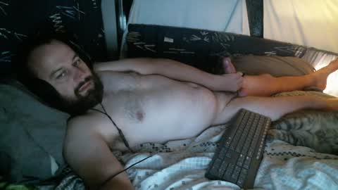 Snapshot of xredchestedx chatting on 01/17/25, 10:22 Red online show from 01/17/25, 10:22