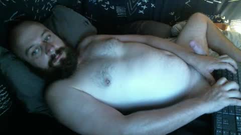 Snapshot of xredchestedx chatting on 02/10/25, 07:15 Red online show from 02/10/25, 07:15