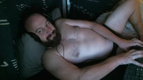 Snapshot of xredchestedx chatting on 03/10/25, 07:10 Red online show from 03/10/25, 07:10