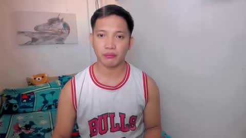xsebastian19 online show from 04/29/26, 08:18