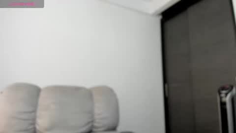 Snapshot of xspecialroomx chatting on 02/14/25, 10:14 Hellen Sofia instagram hellen5546 online show from 02/14/25, 10:14