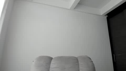 Snapshot of xspecialroomx chatting on 09/13/25, 02:28 Hellen Sofia instagram hellen5546 online show from 09/13/25, 02:28