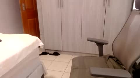 spykeXtee online show from 02/04/25, 04:59