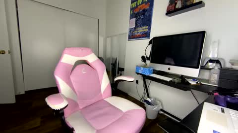 xStarGazingx online show from 09/12/25, 07:47