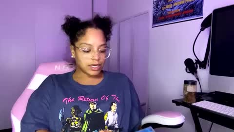 xStarGazingx online show from 09/18/25, 10:45