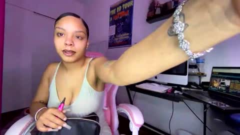 xStarGazingx online show from 12/15/25, 07:07