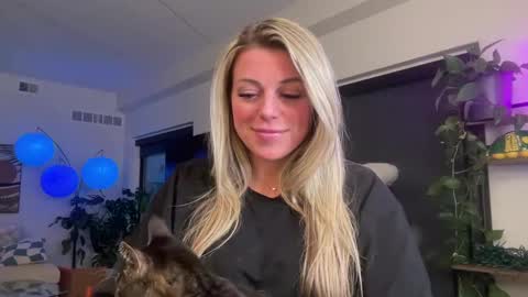 Snapshot of xstellabeex chatting on 01/10/25, 10:46 xstellabeex online show from 01/10/25, 10:46