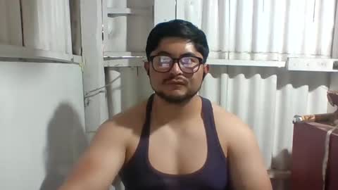 Snapshot of xstudiobog_90 chatting on 11/21/25, 08:18 xstudiobog_90 online show from 11/21/25, 08:18