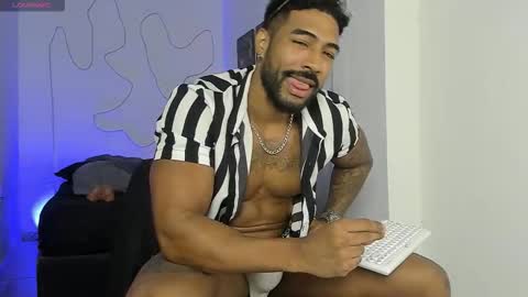 Stipp3r online show from 10/24/25, 02:35