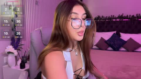 Snapshot of xtrahotx chatting on 01/11/25, 01:16 Milana online show from 01/11/25, 01:16