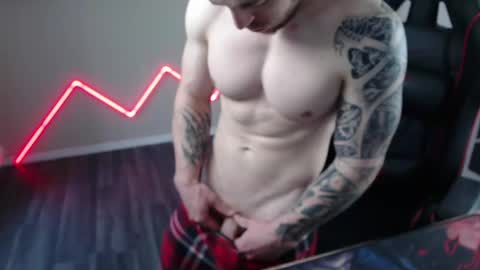 Snapshot of xtrakil chatting on 04/11/26, 07:45 xtrakil online show from 04/11/26, 07:45