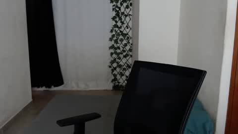 xtranherr online show from 12/20/24, 03:03